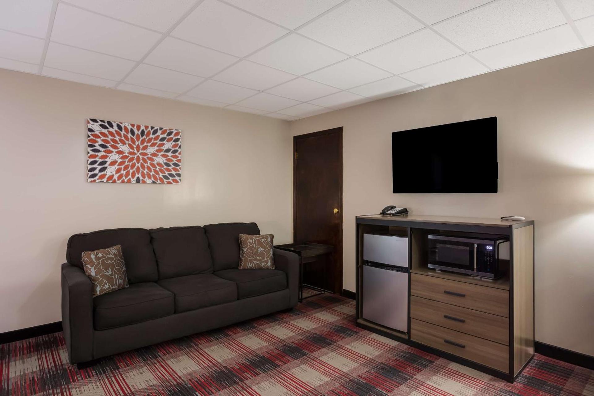 SureStay Hotel by Best Western Higginsville photo 18