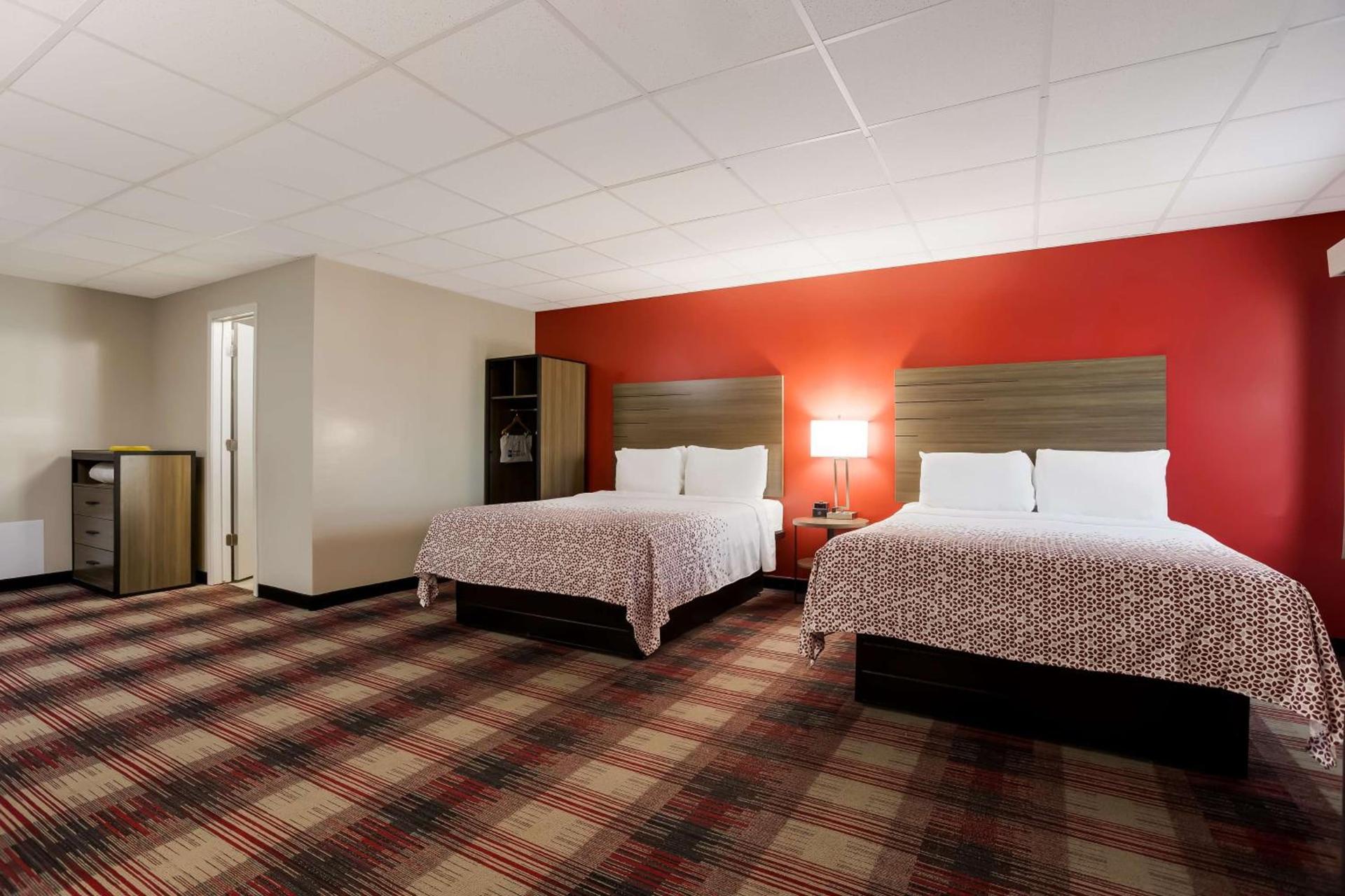 SureStay Hotel by Best Western Higginsville photo 19