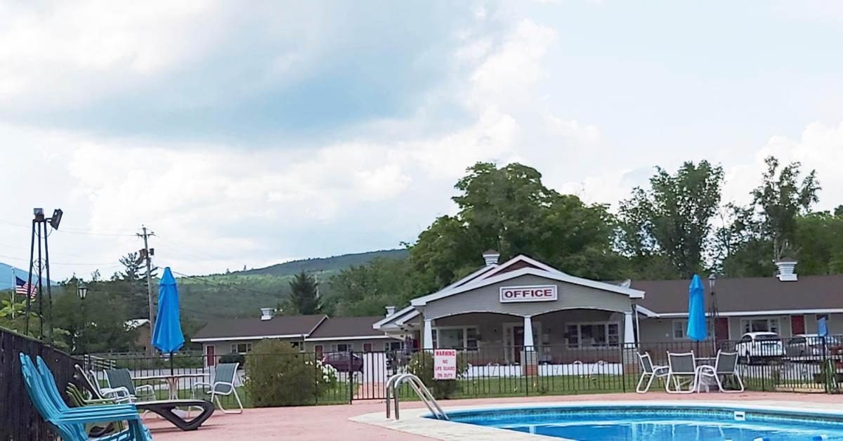Gorham Motor Inn photo 2