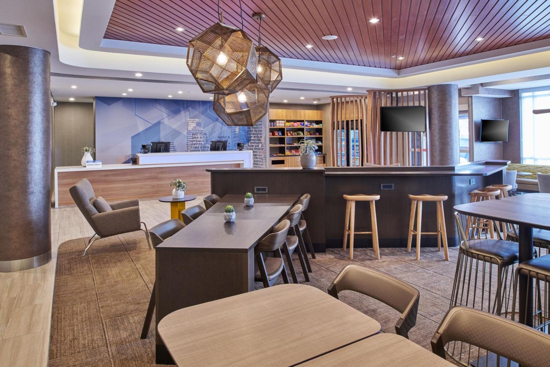 SpringHill Suites by Marriott Detroit Dearborn photo 2