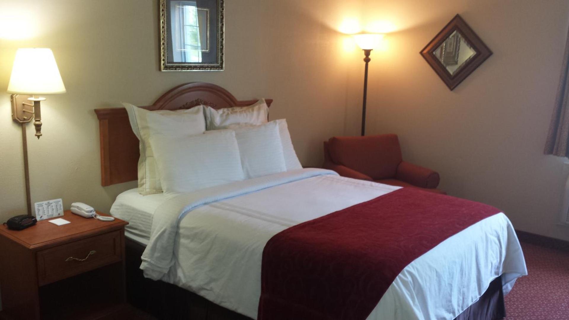 All American Inn & Suites Branson photo 16