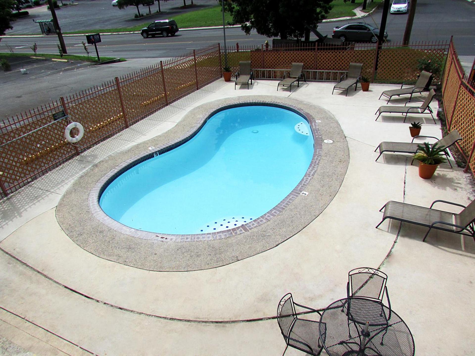 Express Inn & Suites San Antonio near SeaWorld - Medical Center photo 50