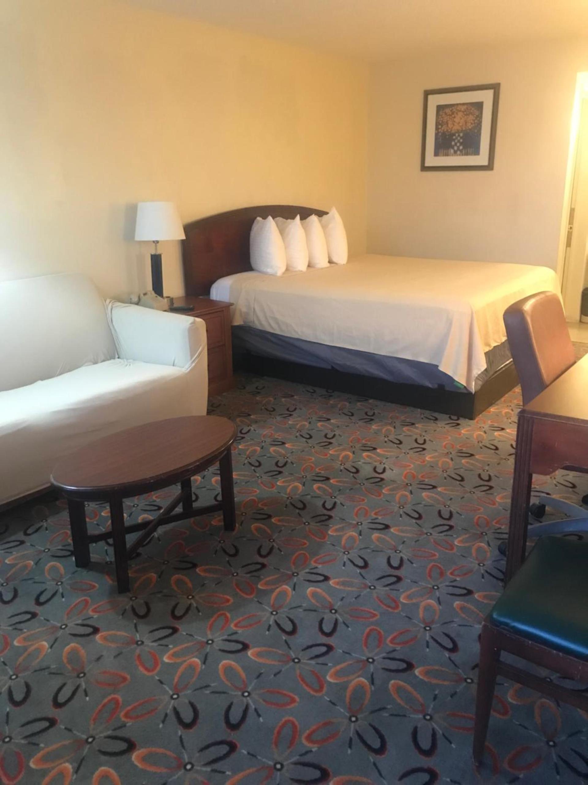 Eunice Plaza Motel photo 4