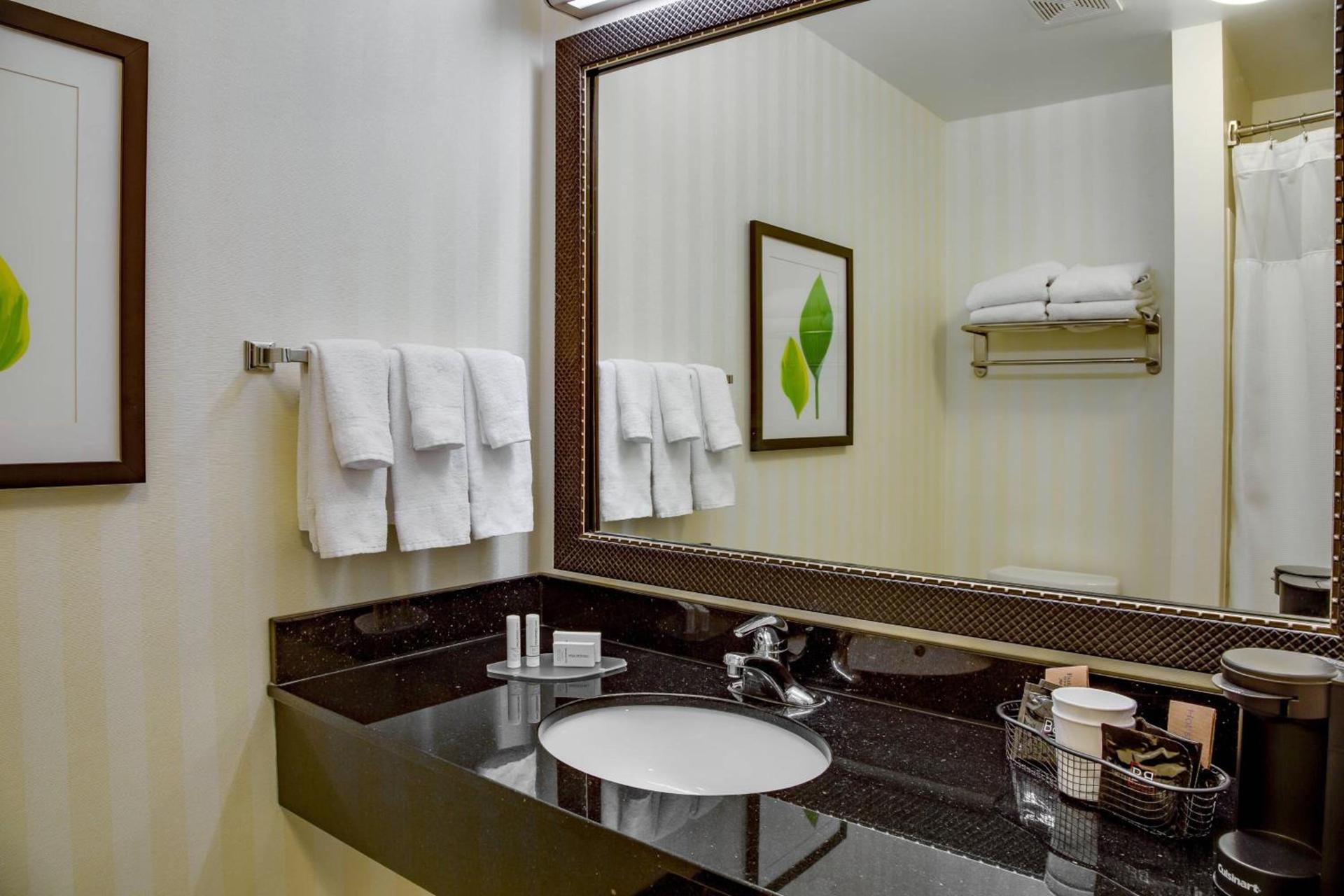 Fairfield Inn & Suites Lake City photo 8