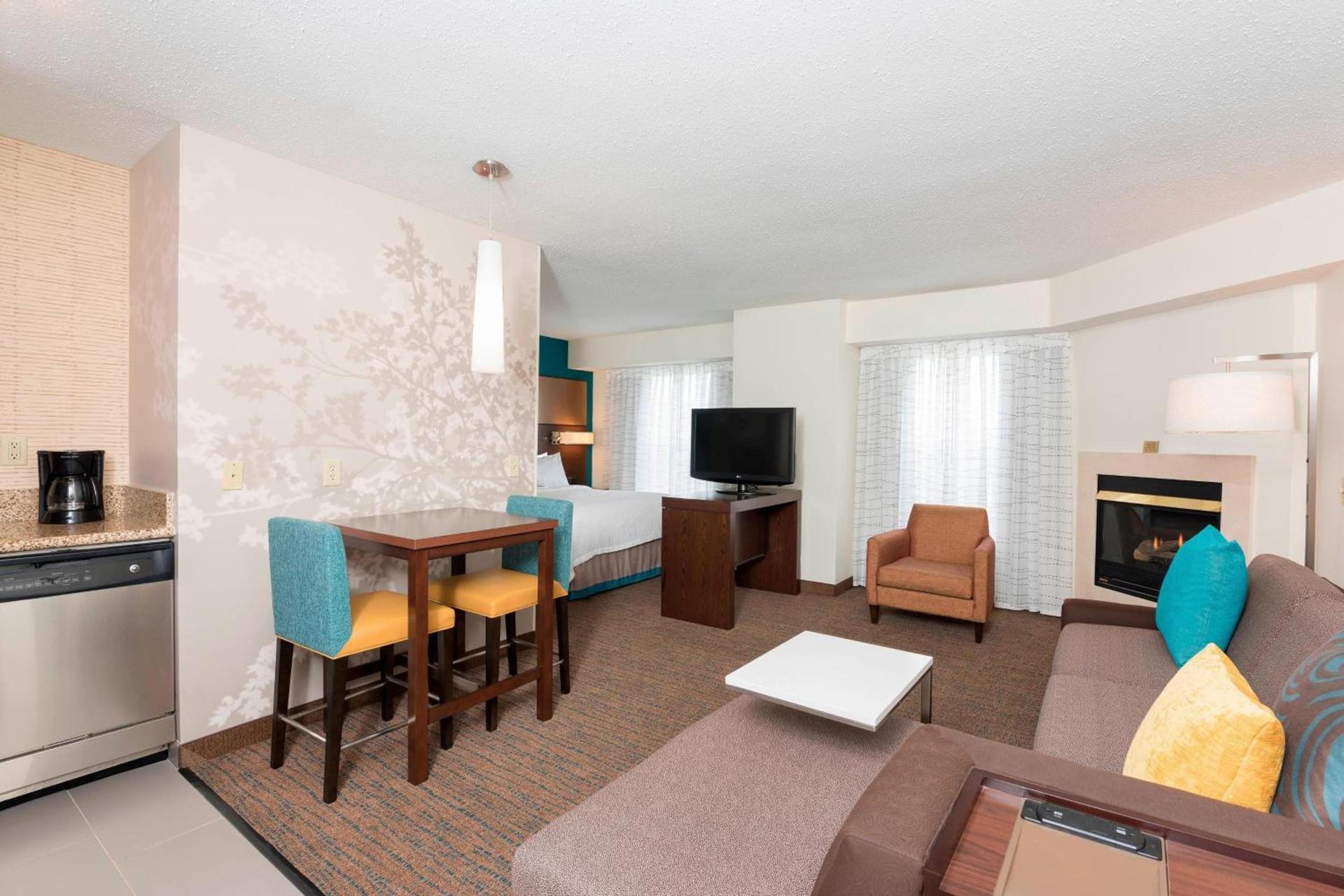 Residence Inn by Marriott Grand Rapids West photo 7