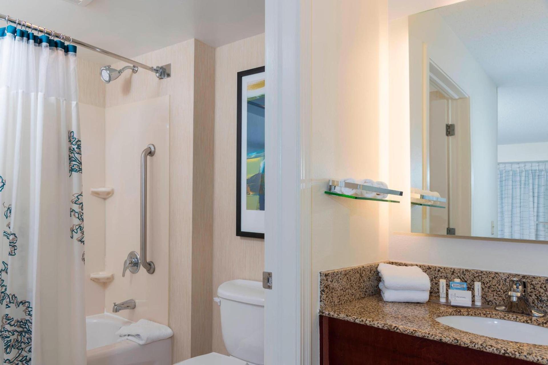 Residence Inn by Marriott Grand Rapids West photo 18