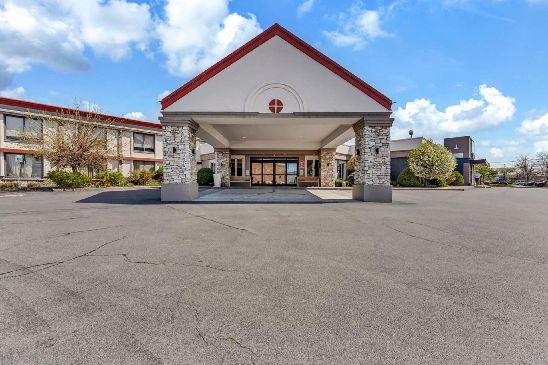 Buffalo Airport Hotel photo 23