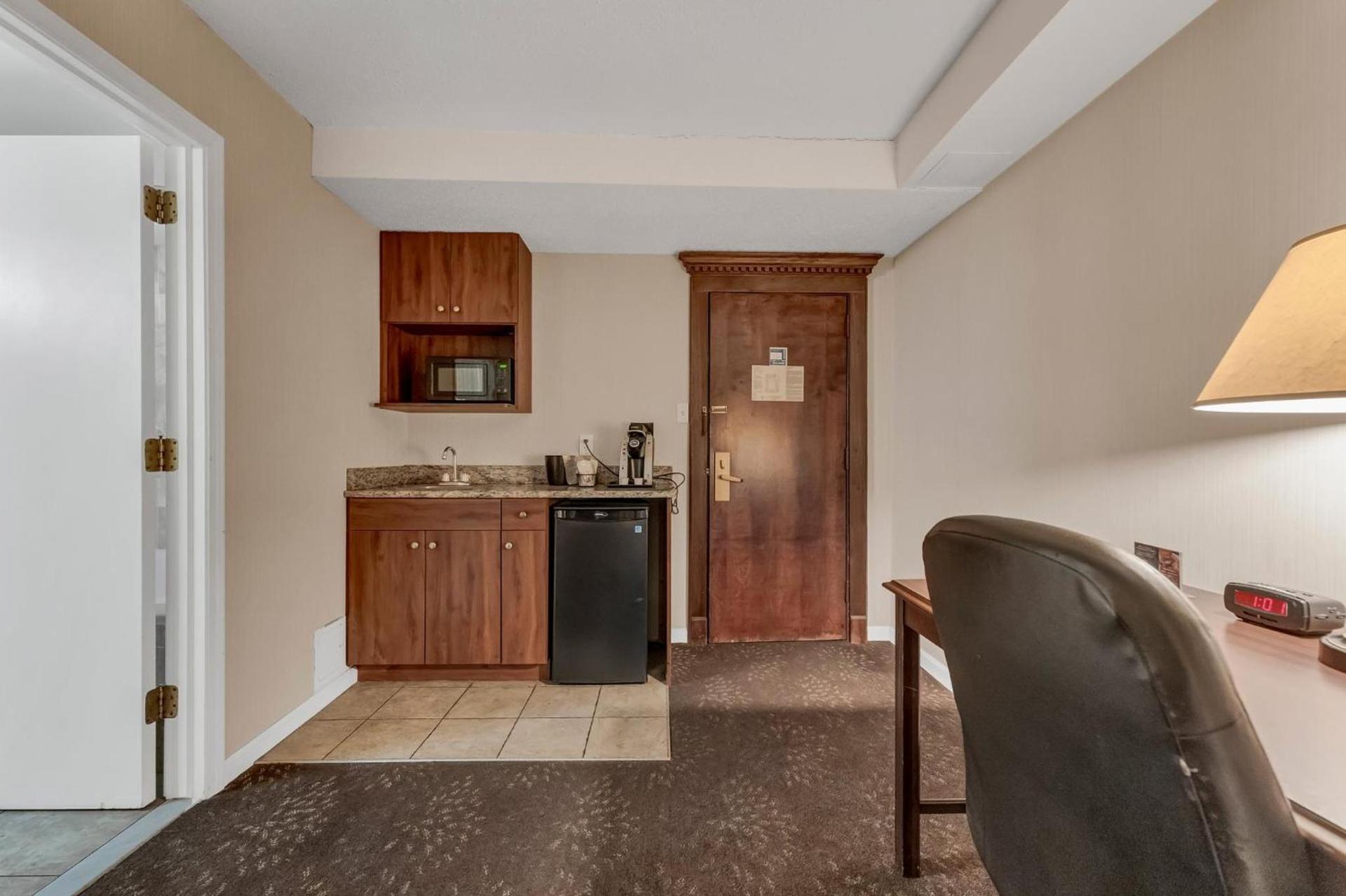 Buffalo Airport Hotel photo 55