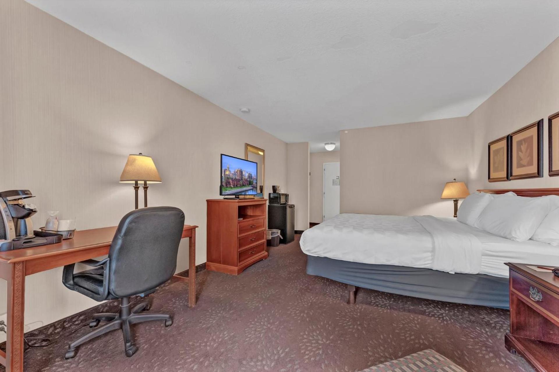 Buffalo Airport Hotel photo 50