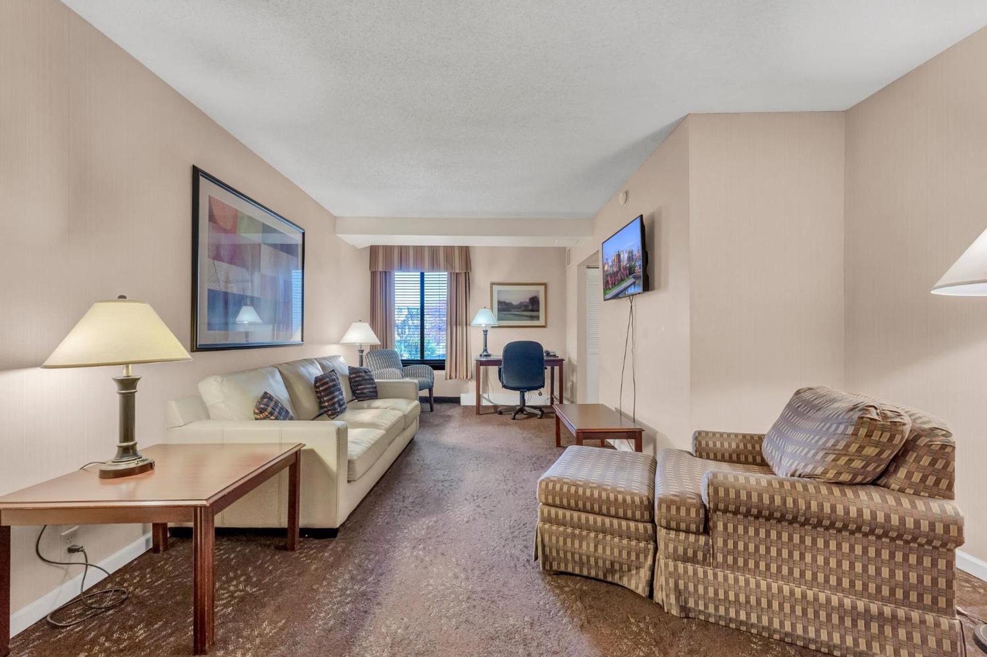 Buffalo Airport Hotel photo 57