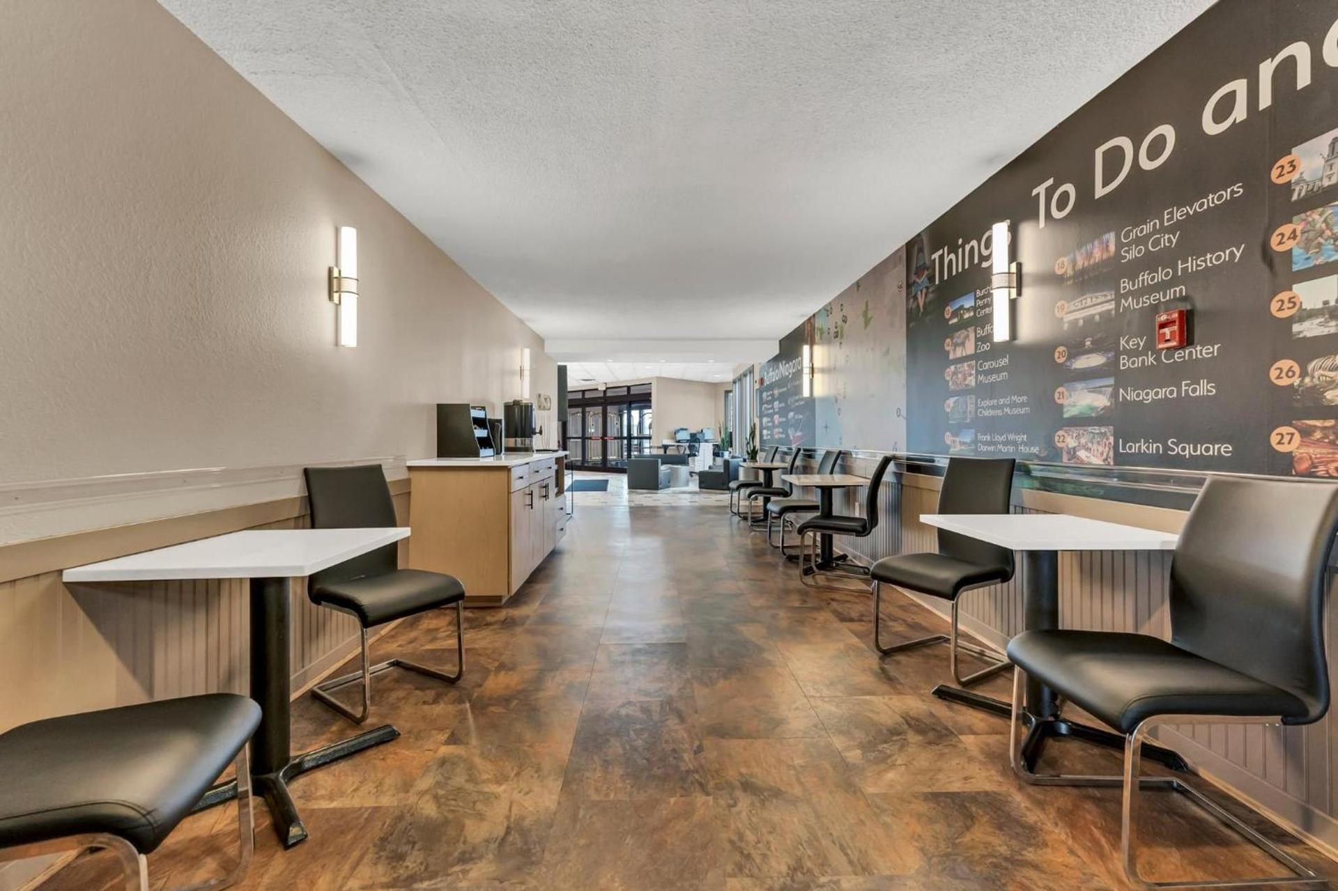 Buffalo Airport Hotel photo 73