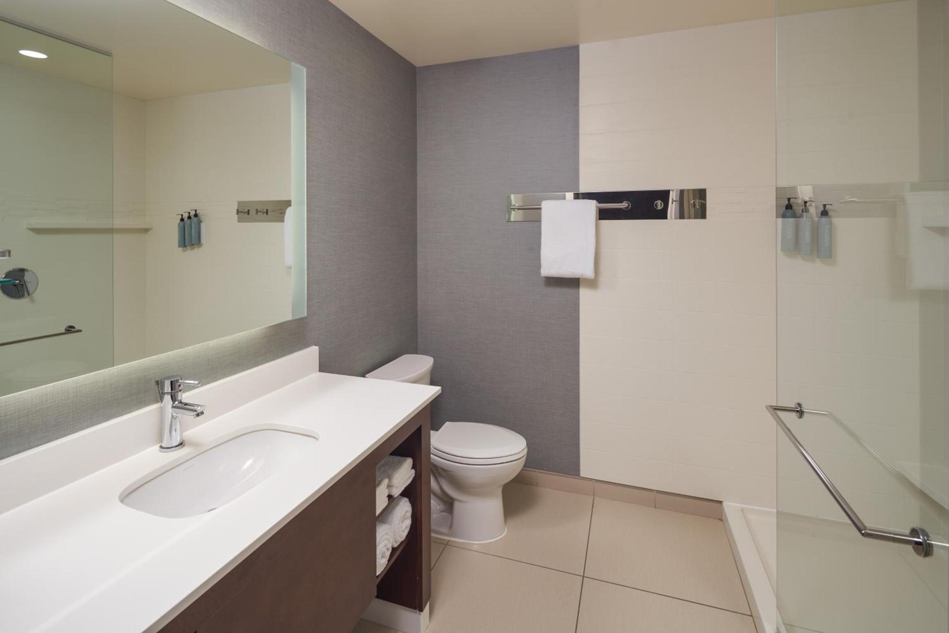 Residence Inn by Marriott Philadelphia Airport photo 15
