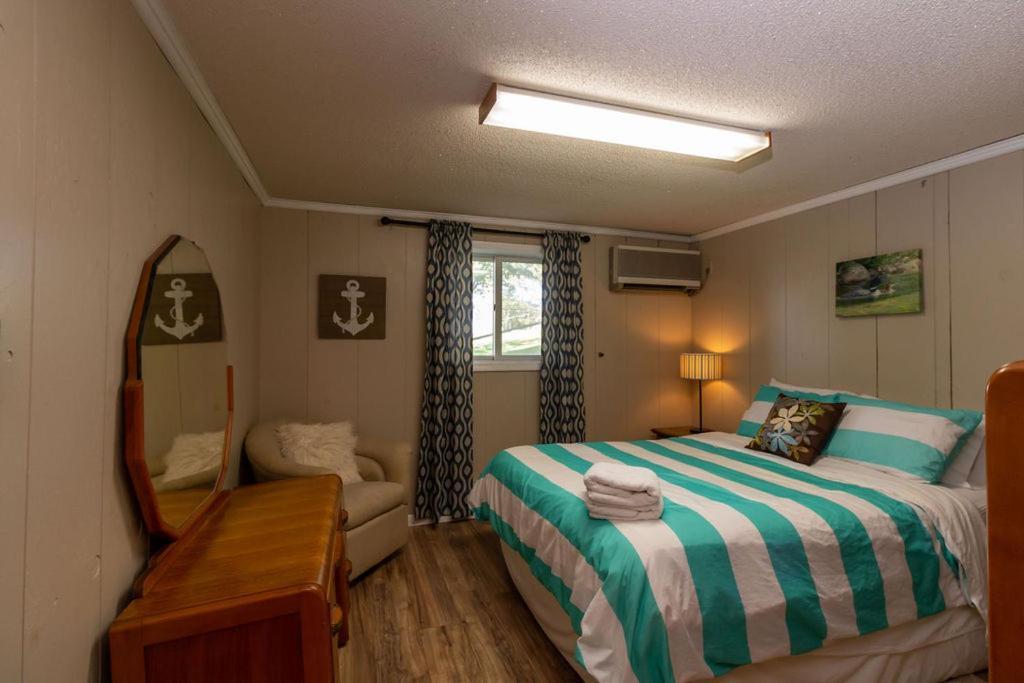 Cedar Oaks Lakeside Resort photo 16