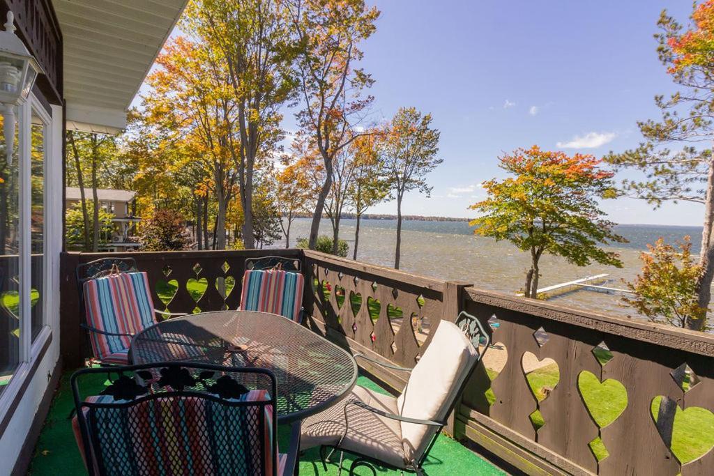 Cedar Oaks Lakeside Resort photo 34