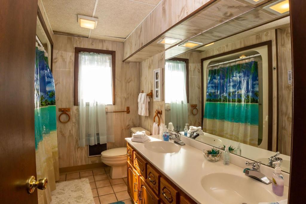 Cedar Oaks Lakeside Resort photo 39