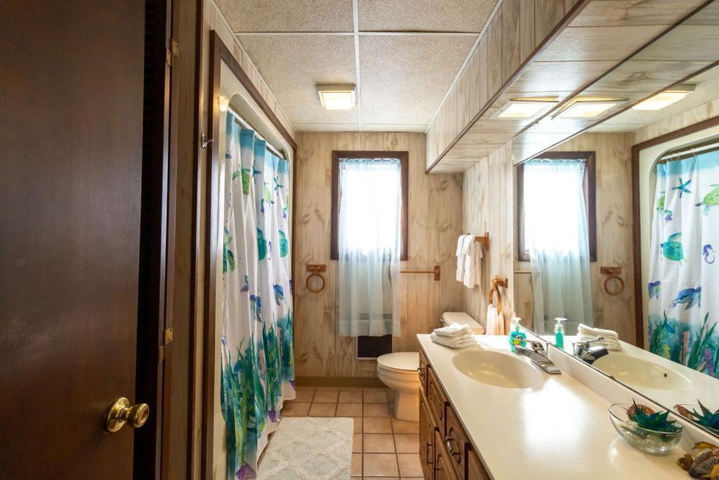 Cedar Oaks Lakeside Resort photo 46