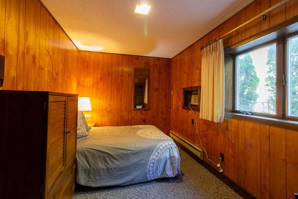 Cedar Oaks Lakeside Resort photo 51