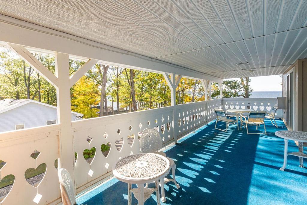 Cedar Oaks Lakeside Resort photo 80