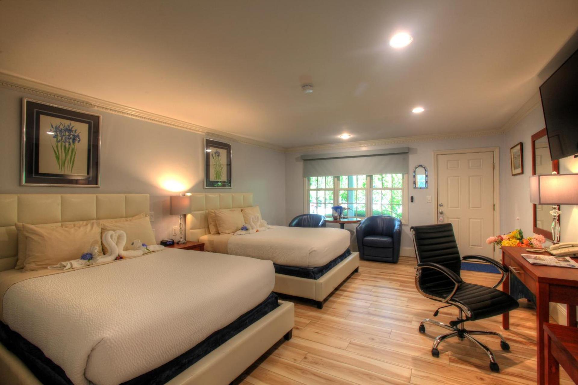 Pleasant Bay Village Resort photo 2