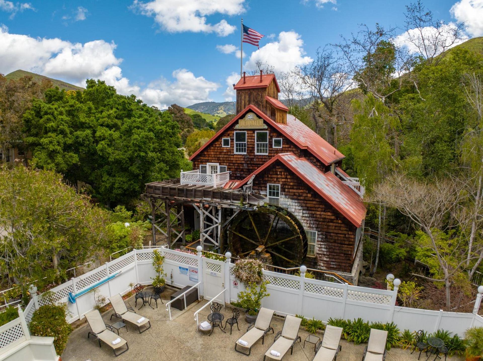 Apple Farm Inn photo 11