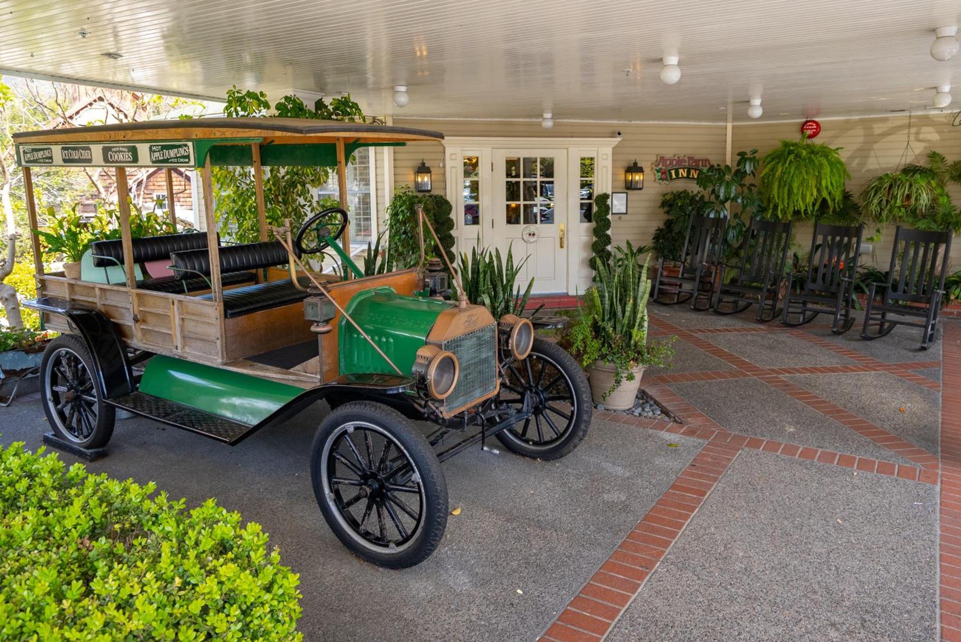 Apple Farm Inn photo 43