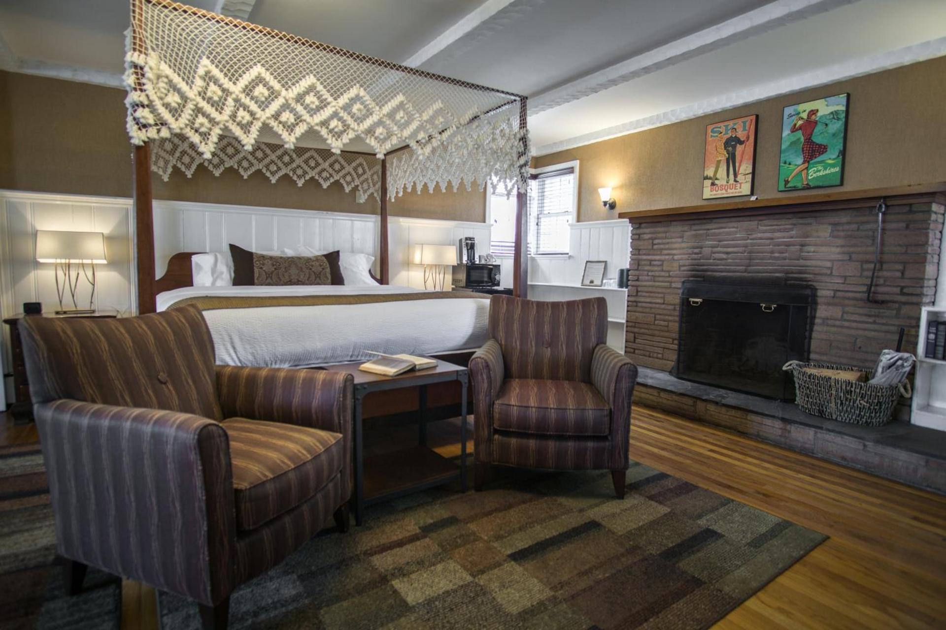 The Yankee Inn photo 76