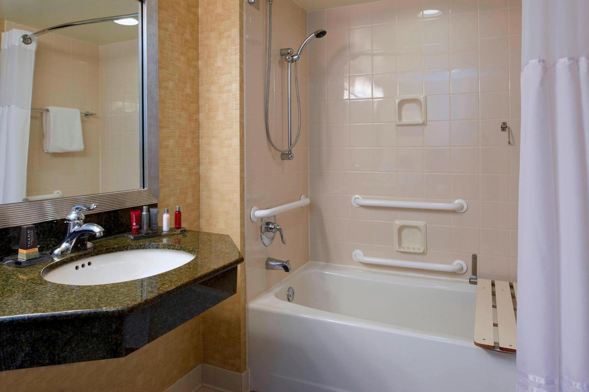 Milwaukee Marriott West photo 9