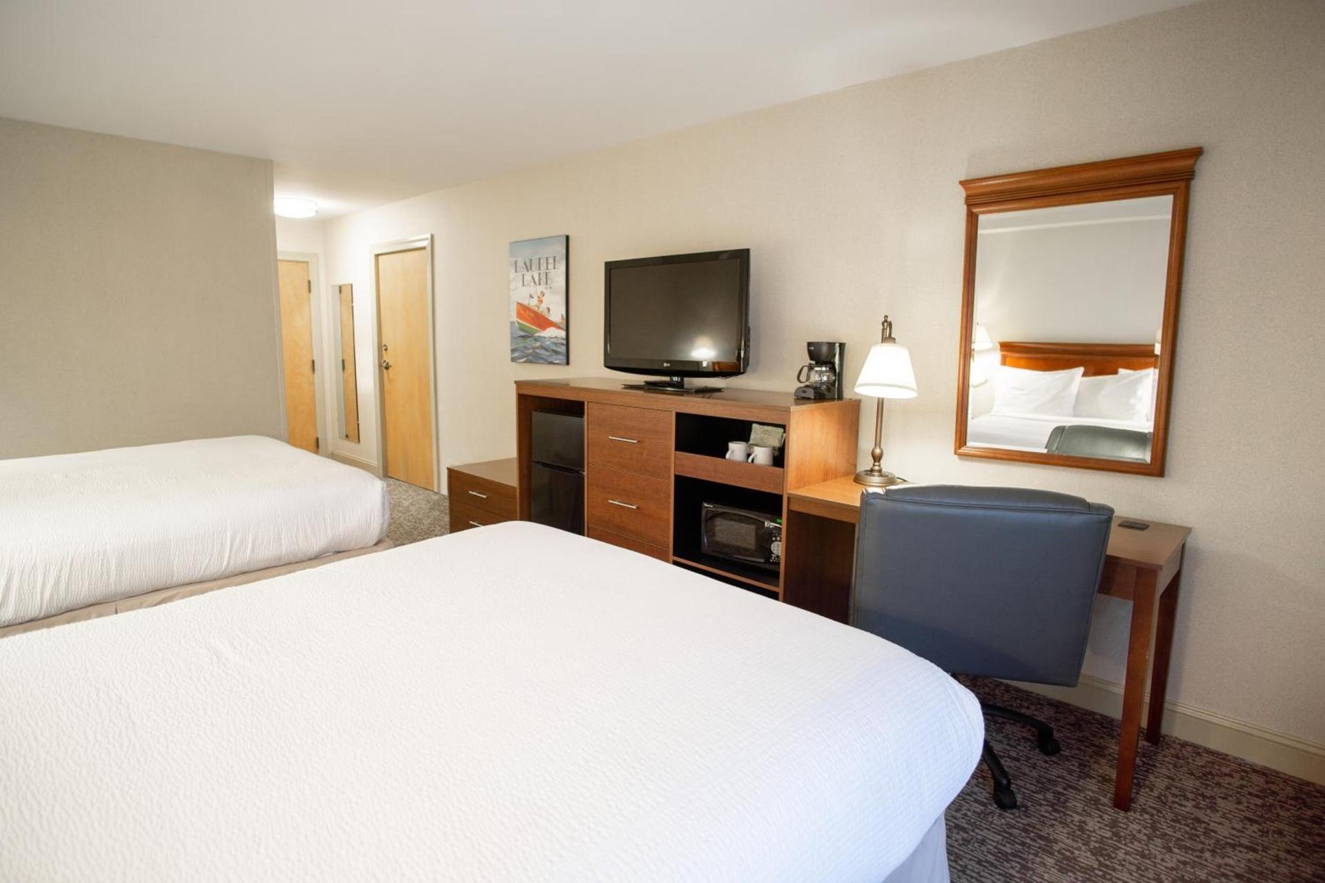 The Yankee Inn photo 80