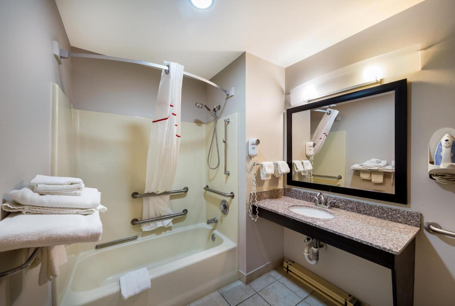Red Roof Inn Jasper photo 29