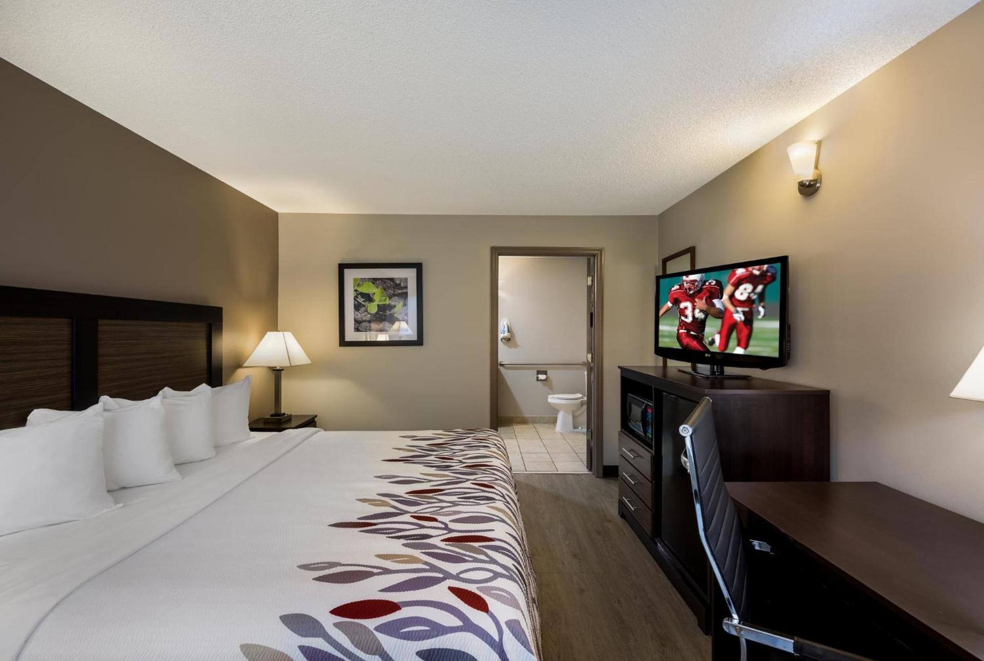 Red Roof Inn Jasper photo 25