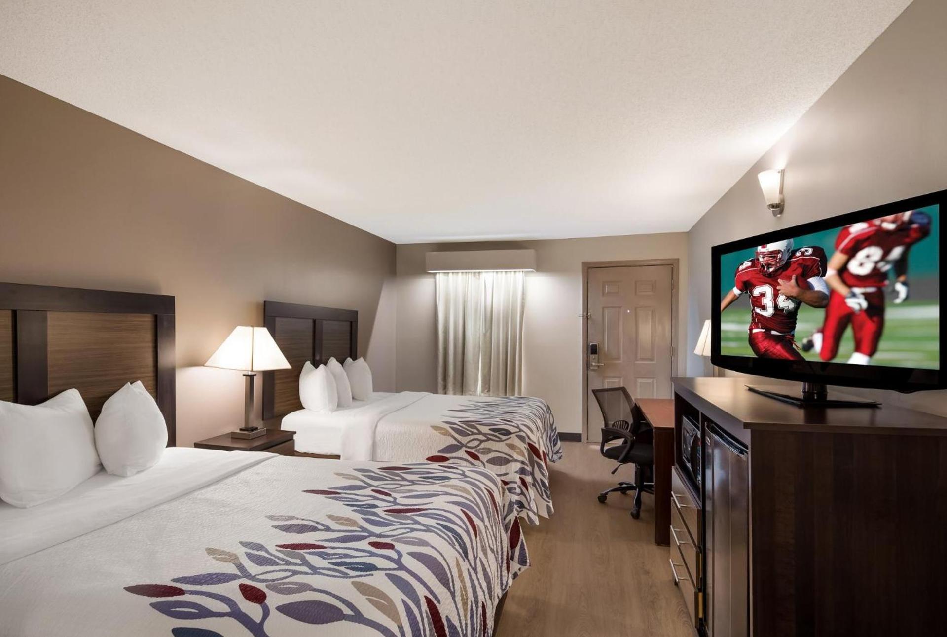 Red Roof Inn Jasper photo 16