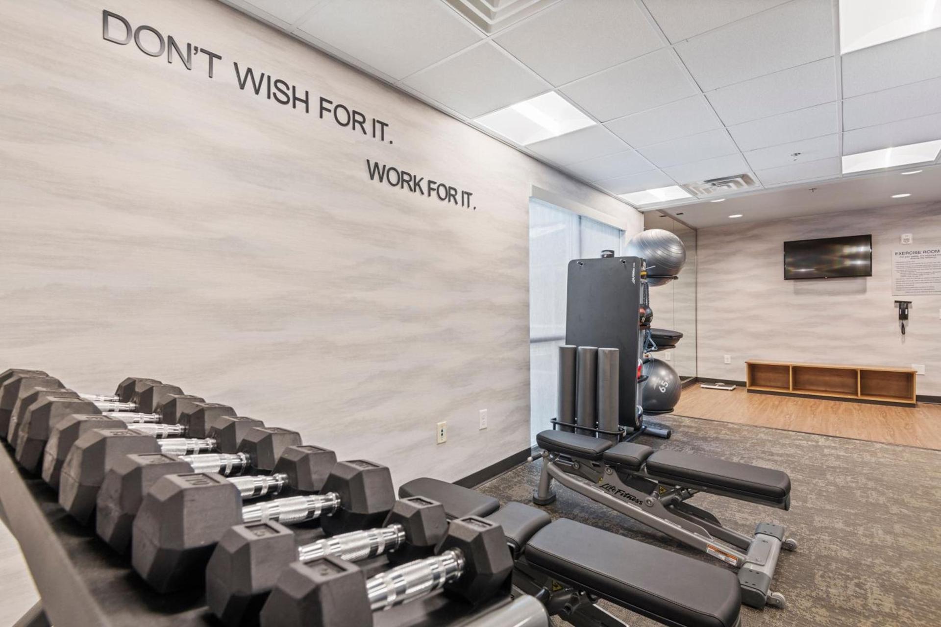 Fairfield Inn & Suites by Marriott Hickory photo 33