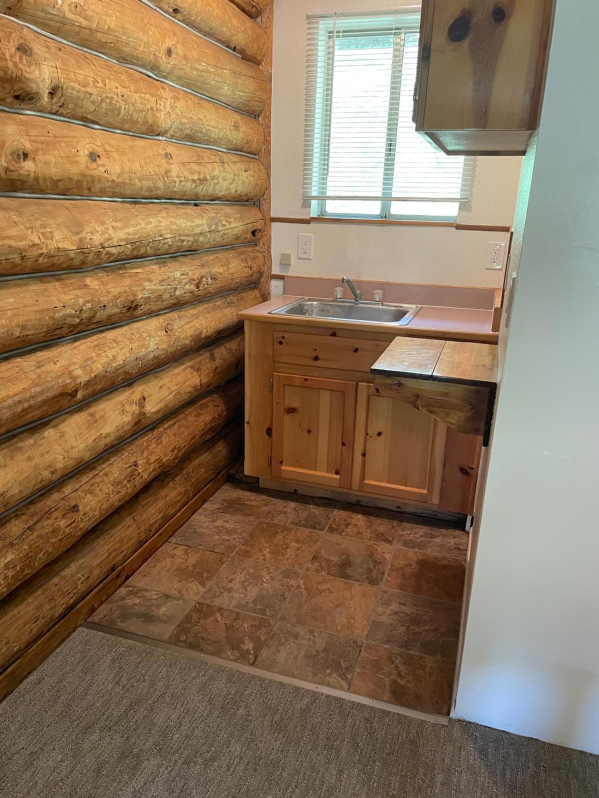 Bear Creek Cabins photo 2