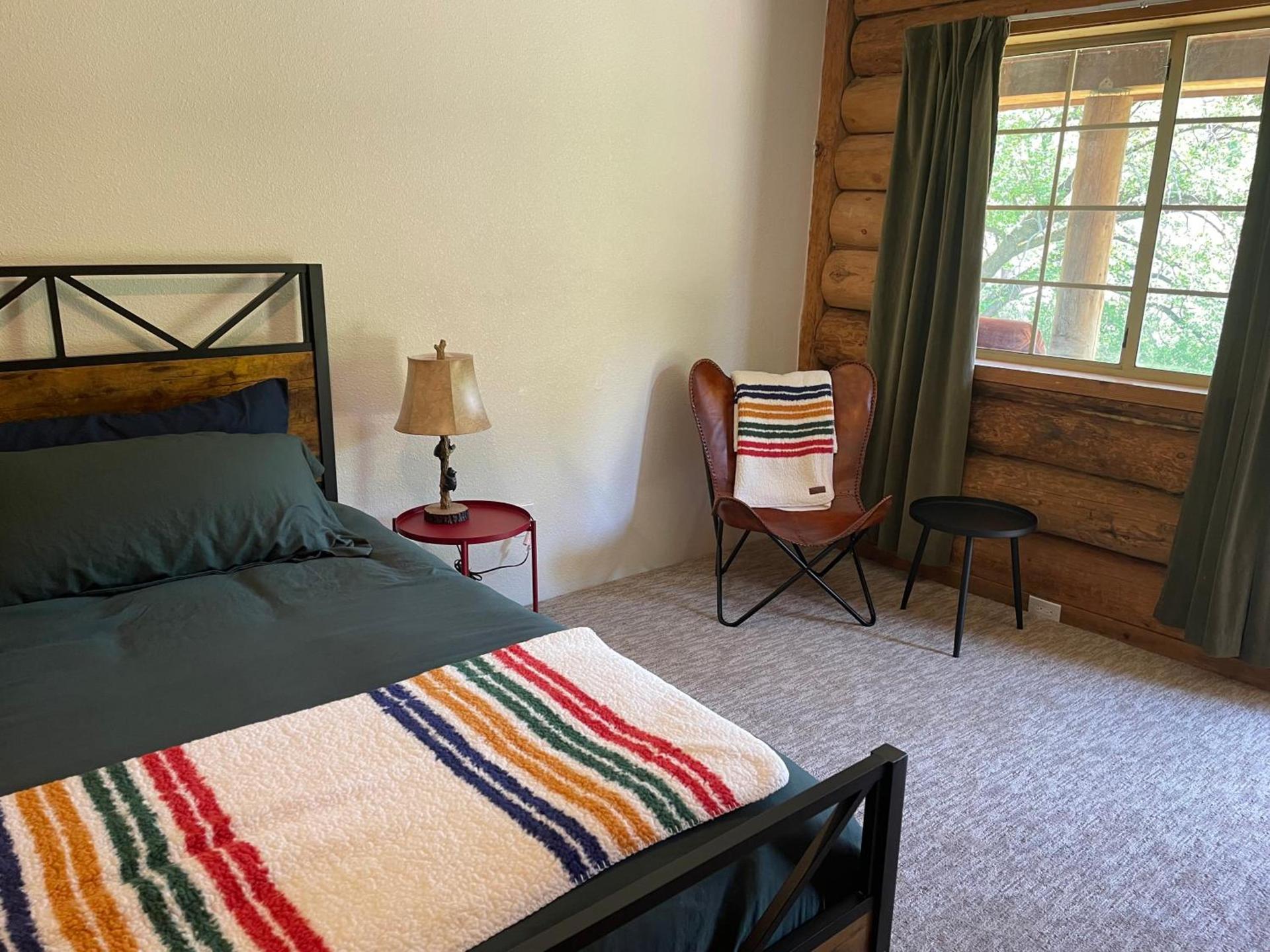 Bear Creek Cabins photo 3