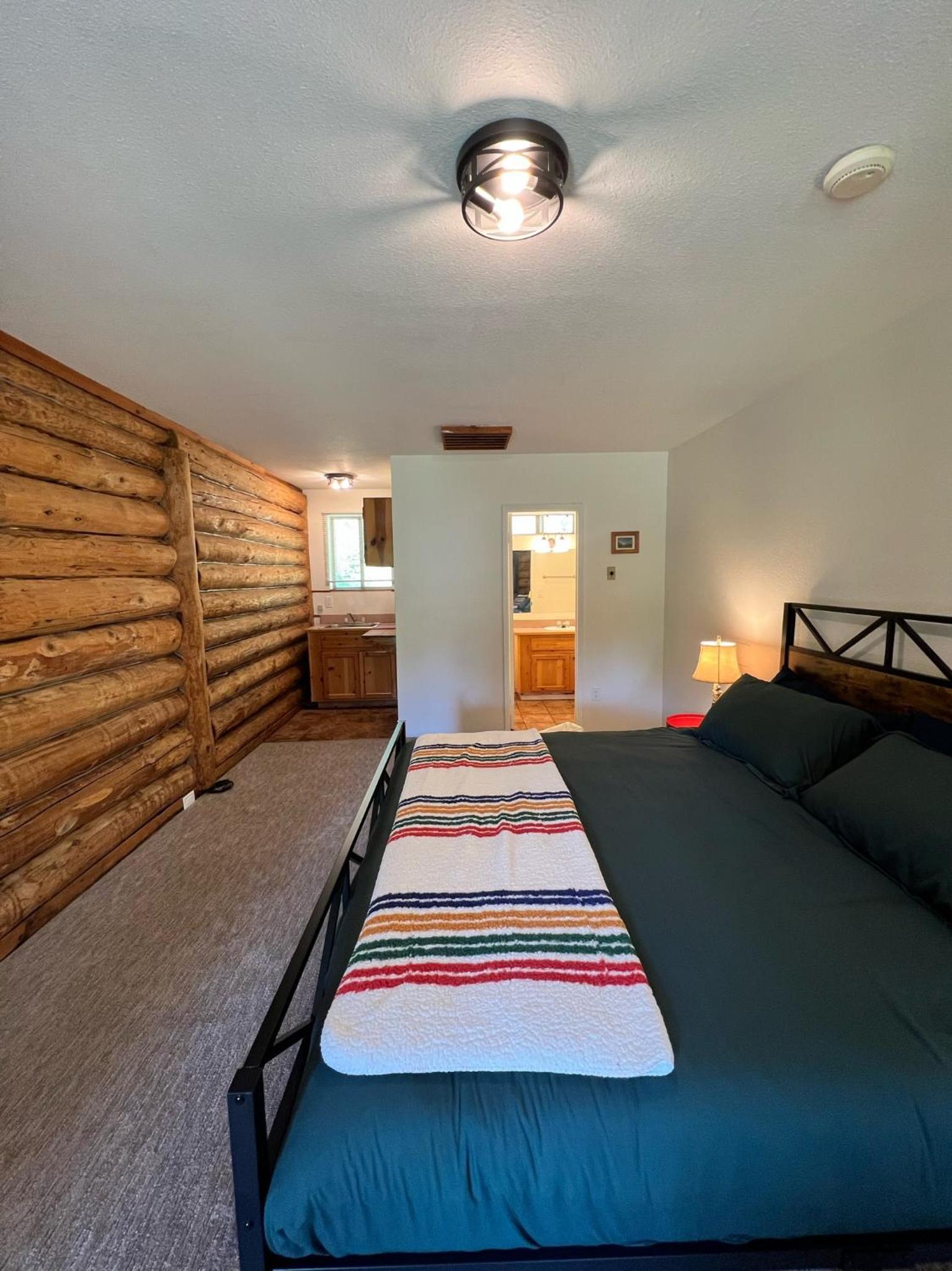 Bear Creek Cabins photo 6