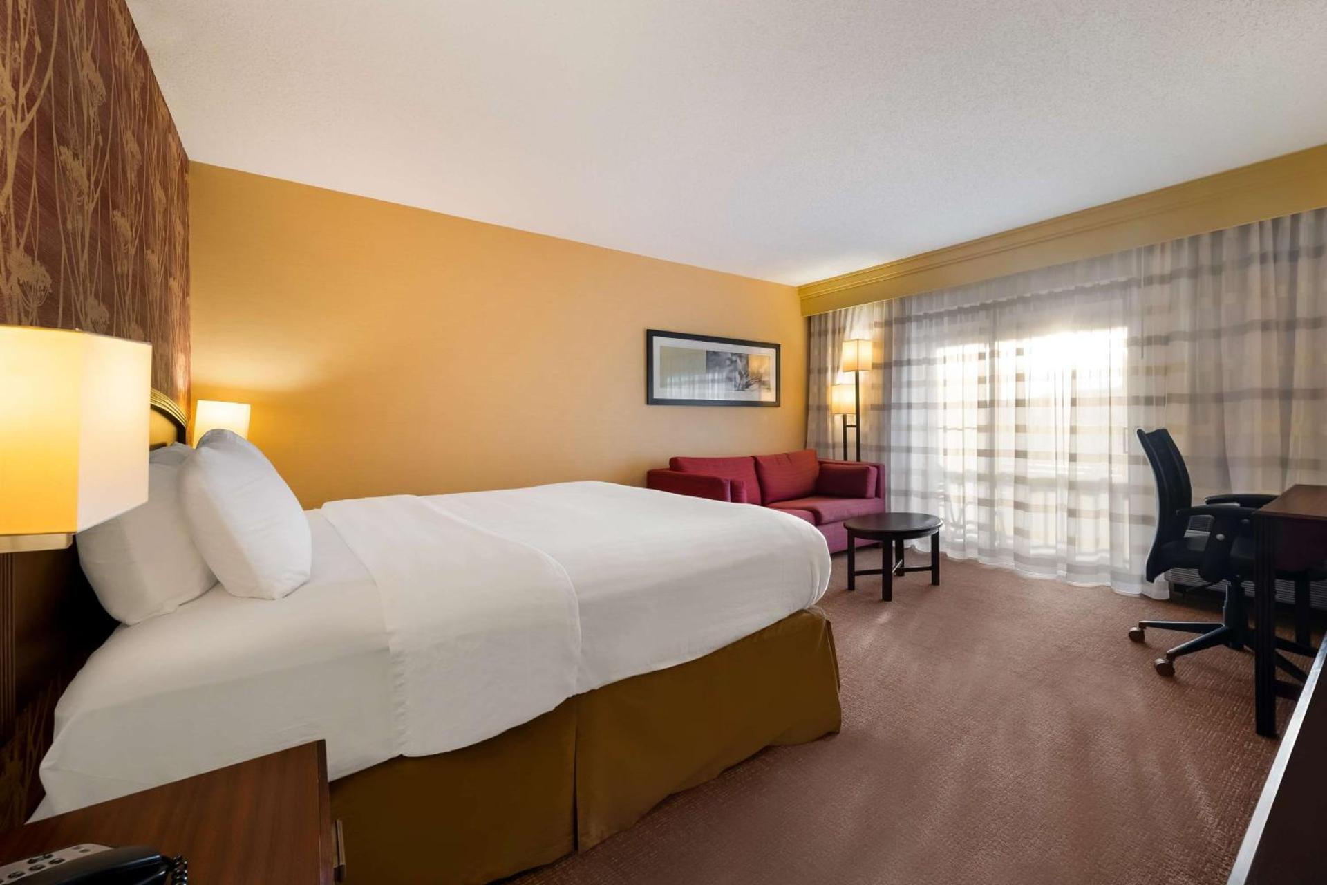 Sonesta Select Detroit Novi photo 36