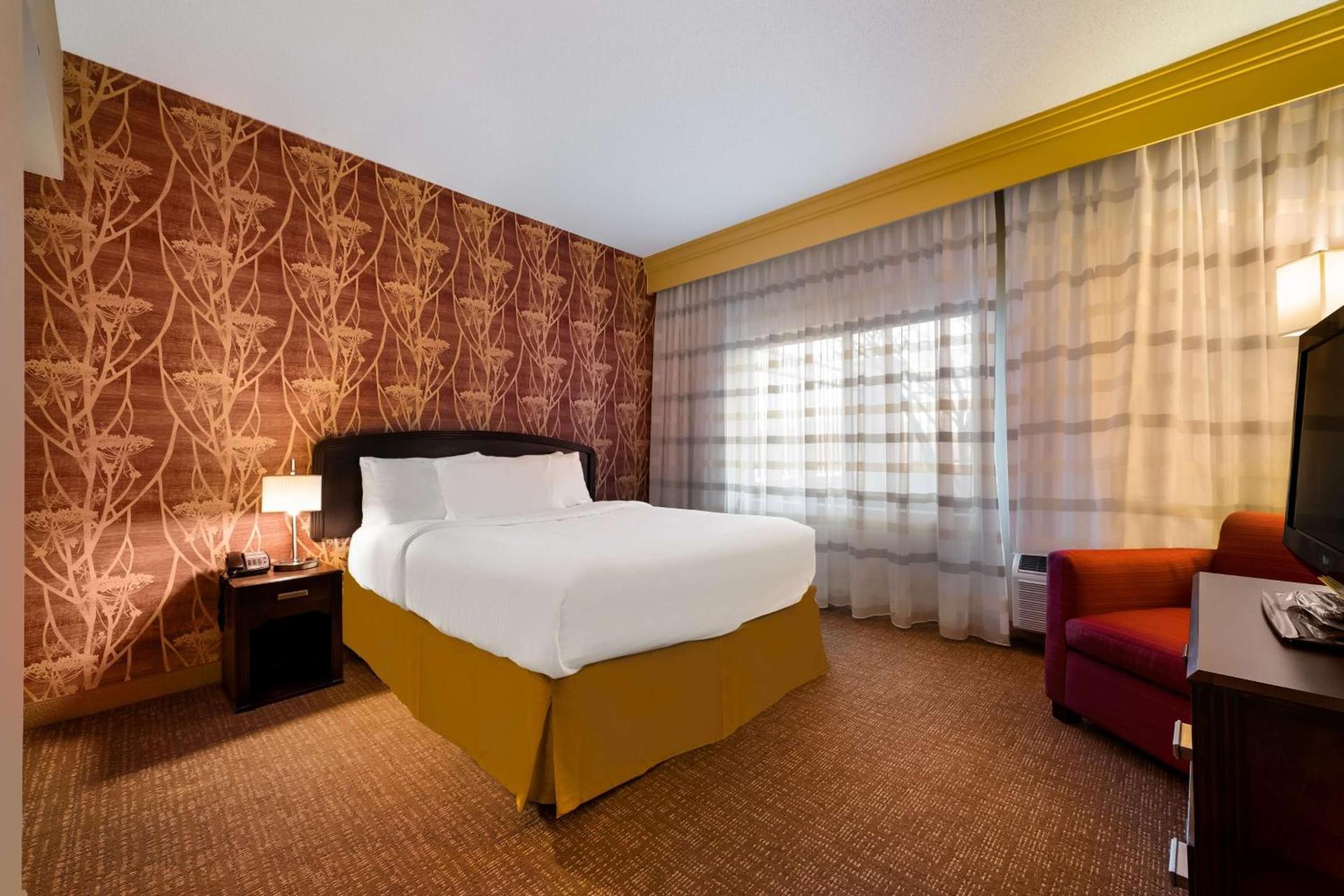 Sonesta Select Detroit Novi photo 43