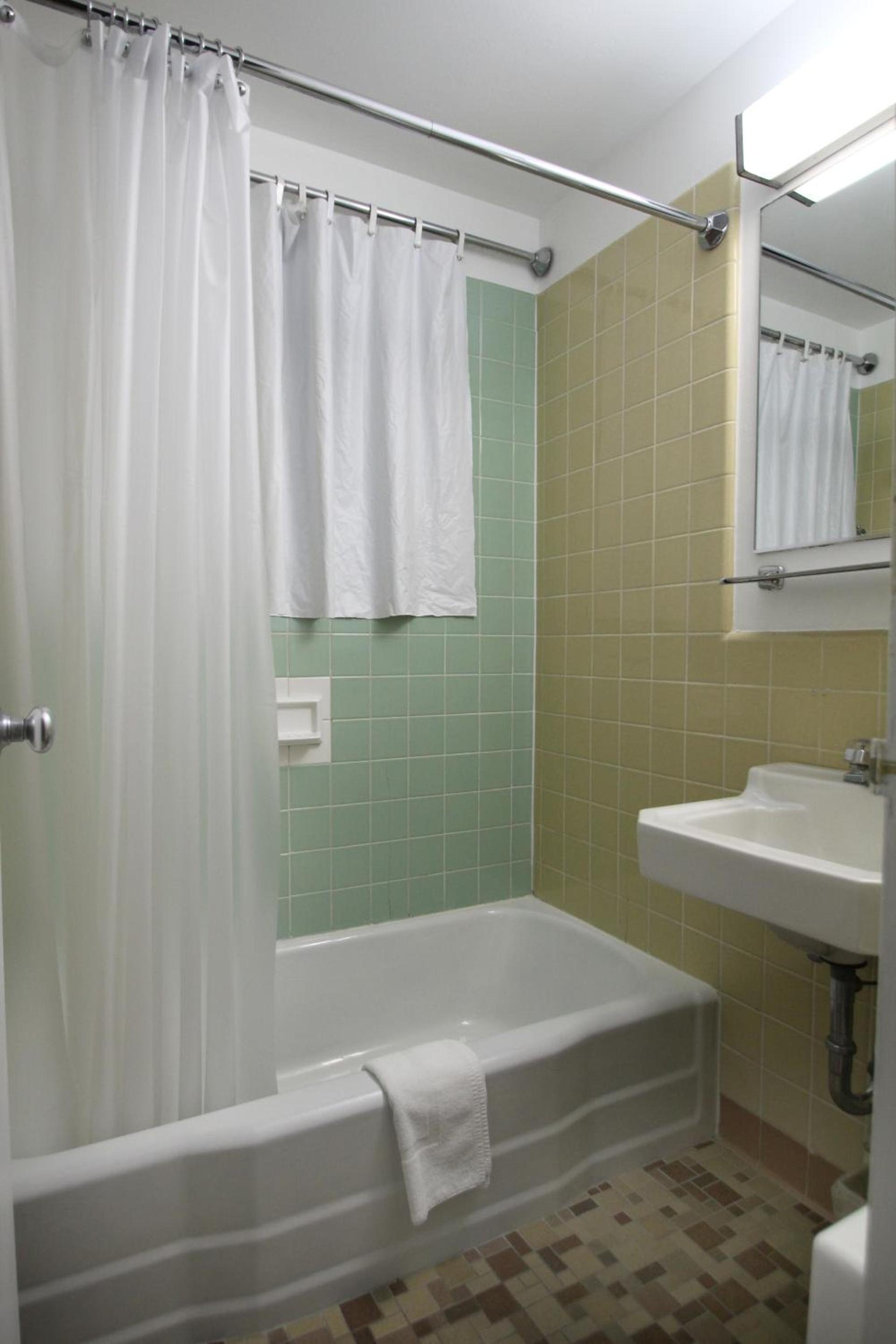 EastGate Inn photo 40