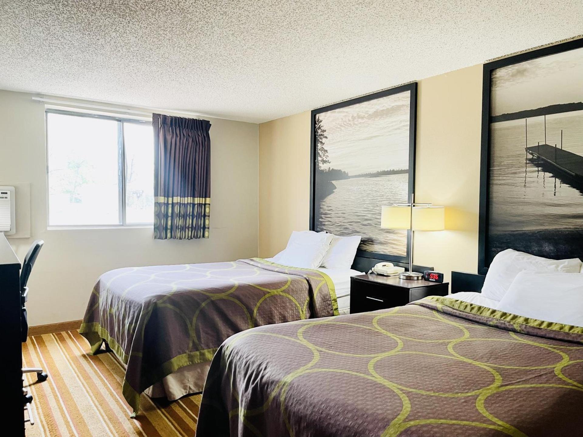 Super 8 by Wyndham Clear Lake photo 49