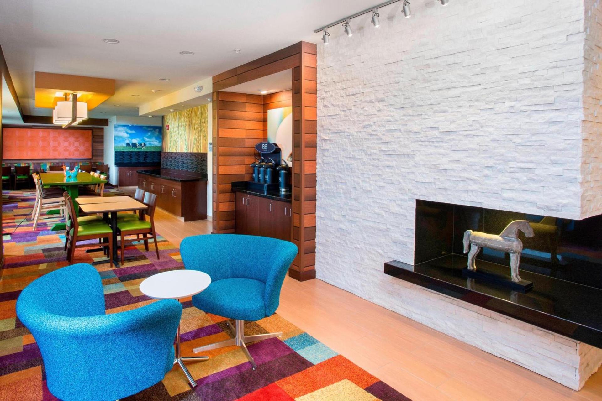 Fairfield Inn & Suites by Marriott Quincy photo 40