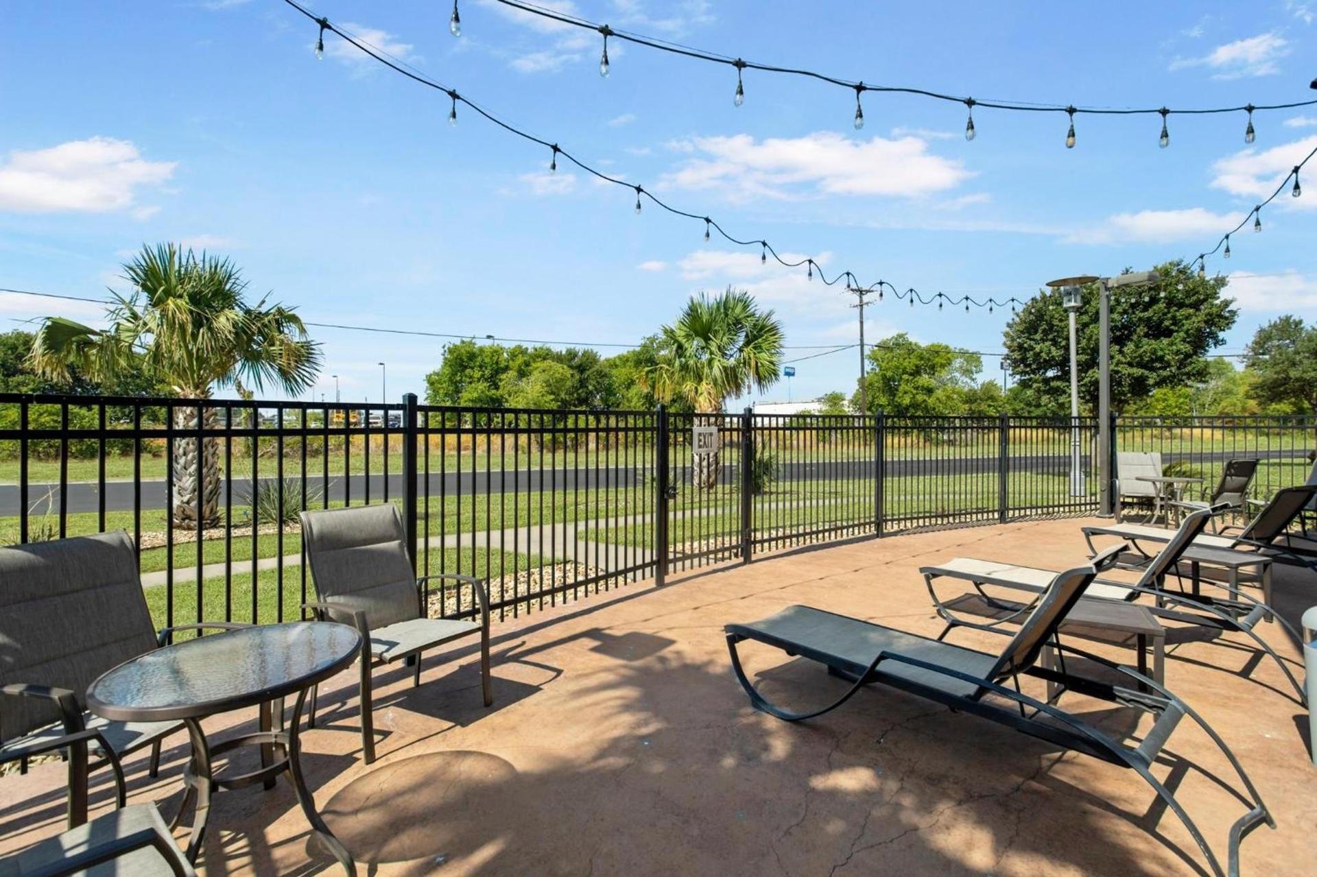 Holiday Inn Hotel & Suites Waco Northwest by IHG photo 32