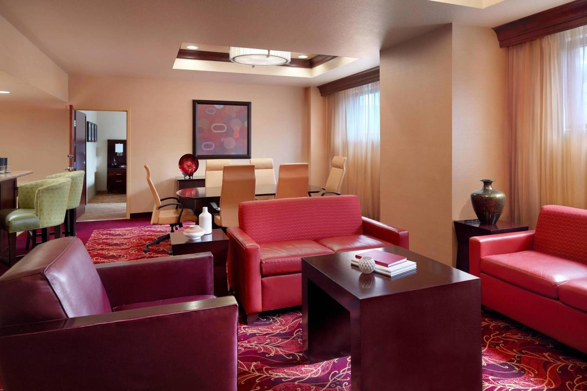 Marriott Bloomington Normal Hotel and Conference Center photo 37