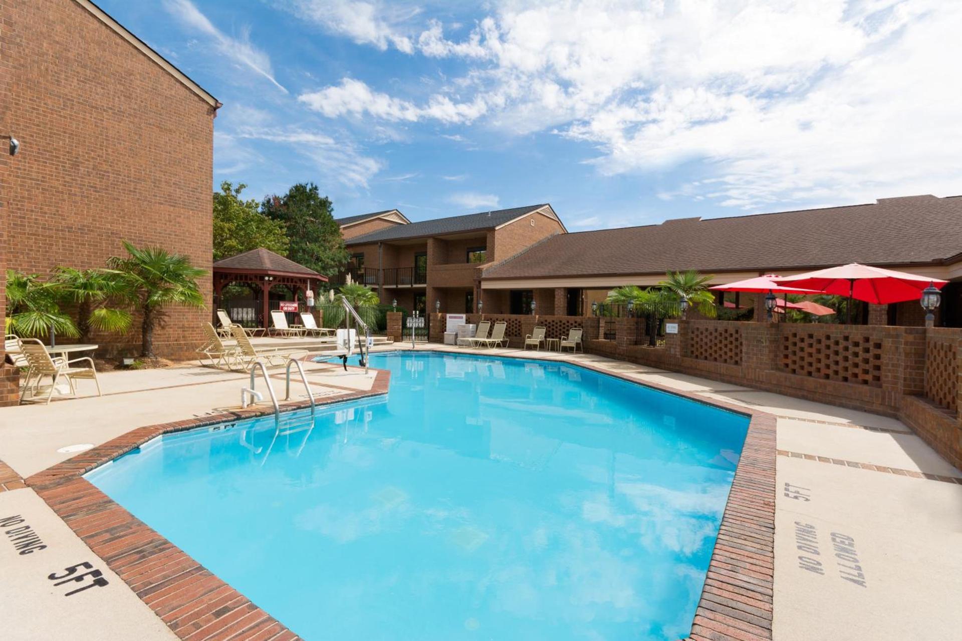 Ramada by Wyndham Raleigh photo 24