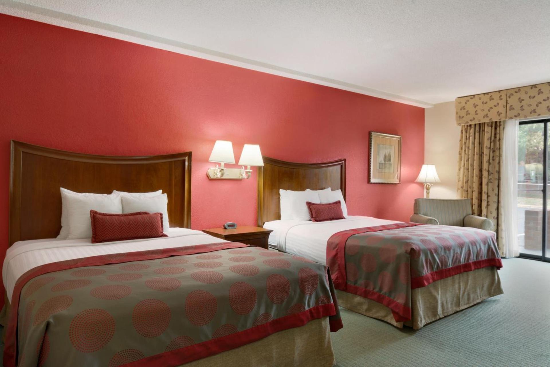 Ramada by Wyndham Raleigh photo 43