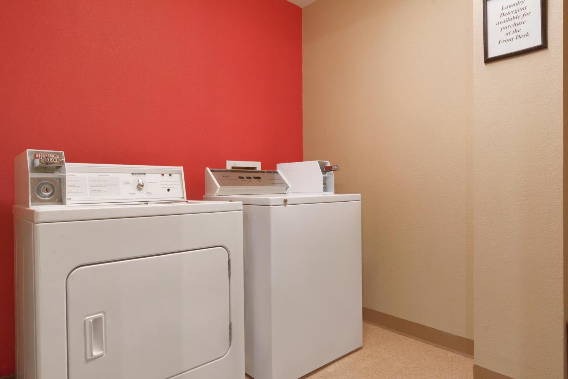Ramada by Wyndham Raleigh photo 38