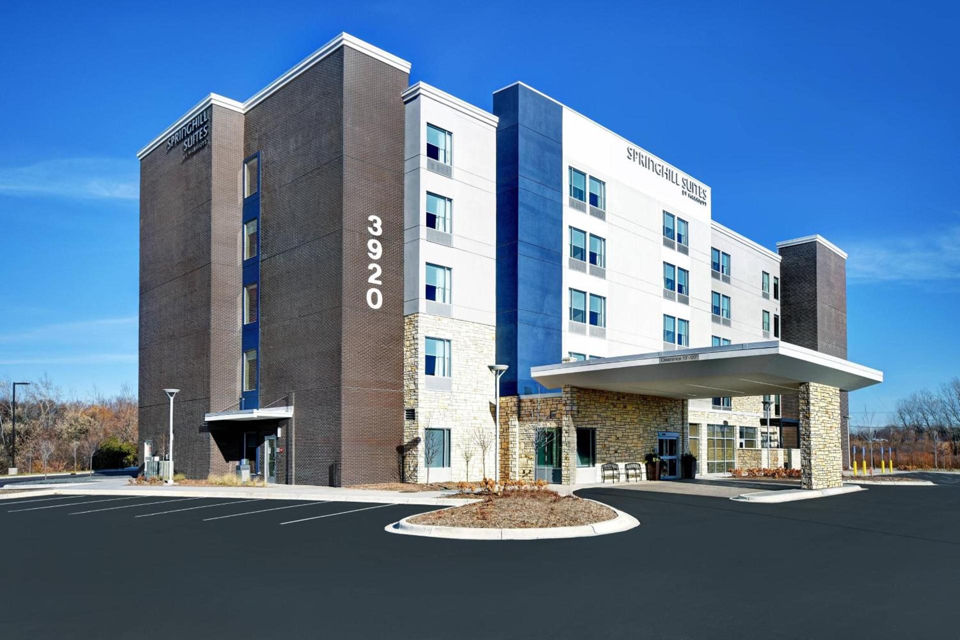 SpringHill Suites by Marriott St. Paul Arden Hills photo 1
