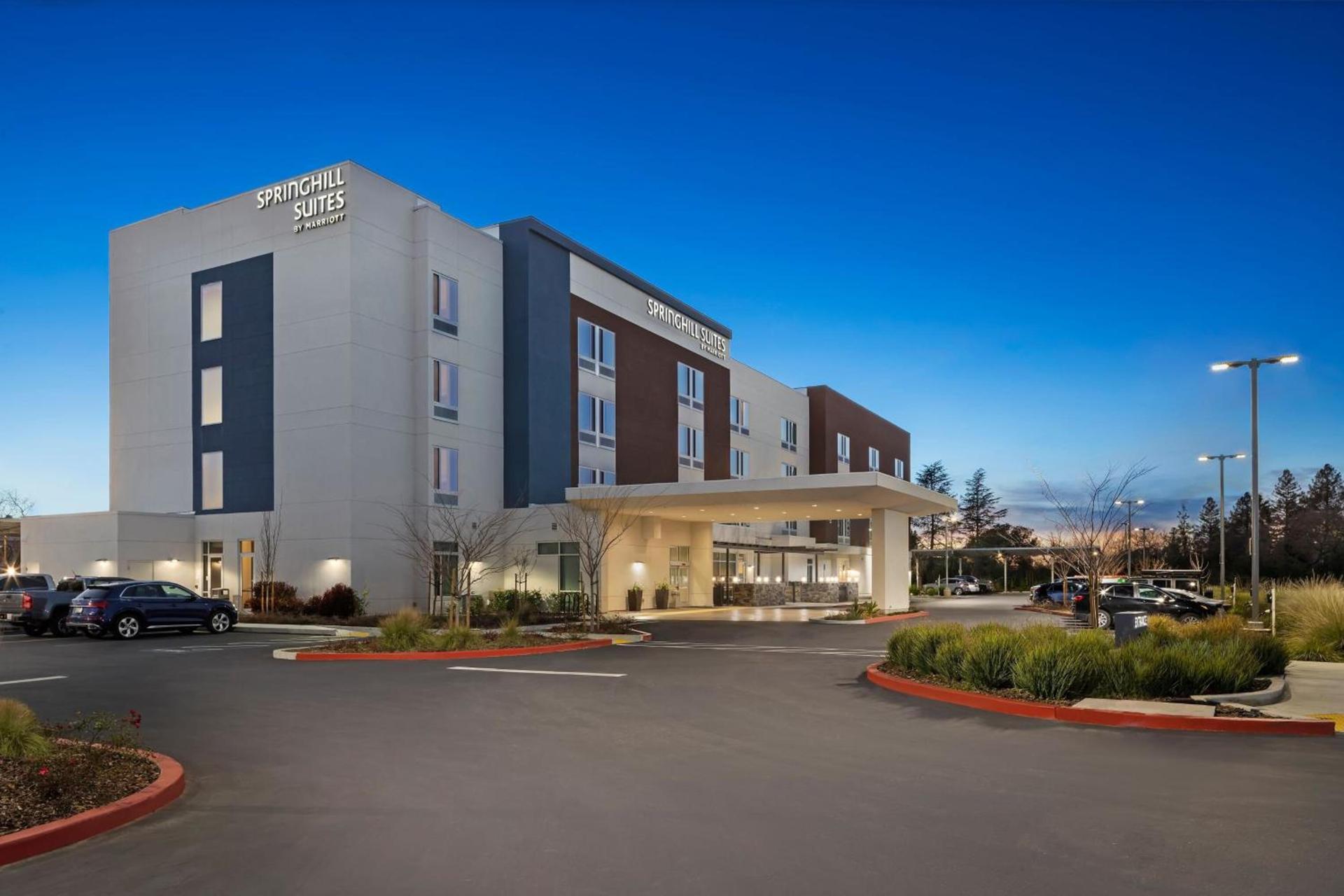 SpringHill Suites by Marriott West Sacramento photo 2