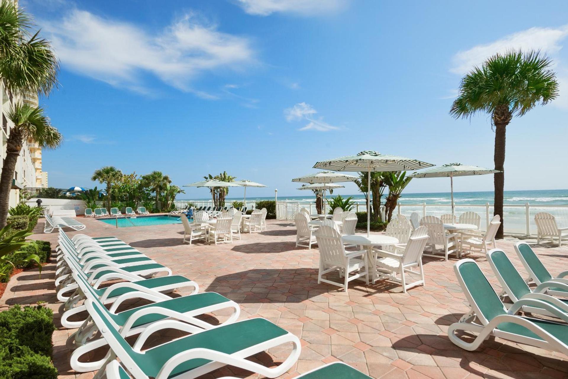 Days Inn by Wyndham Daytona Oceanfront photo 13
