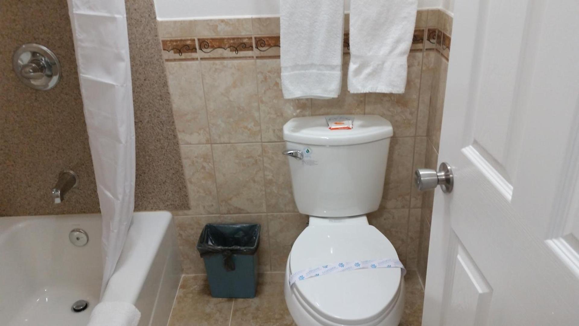 Kona Inn Motel Anaheim photo 35