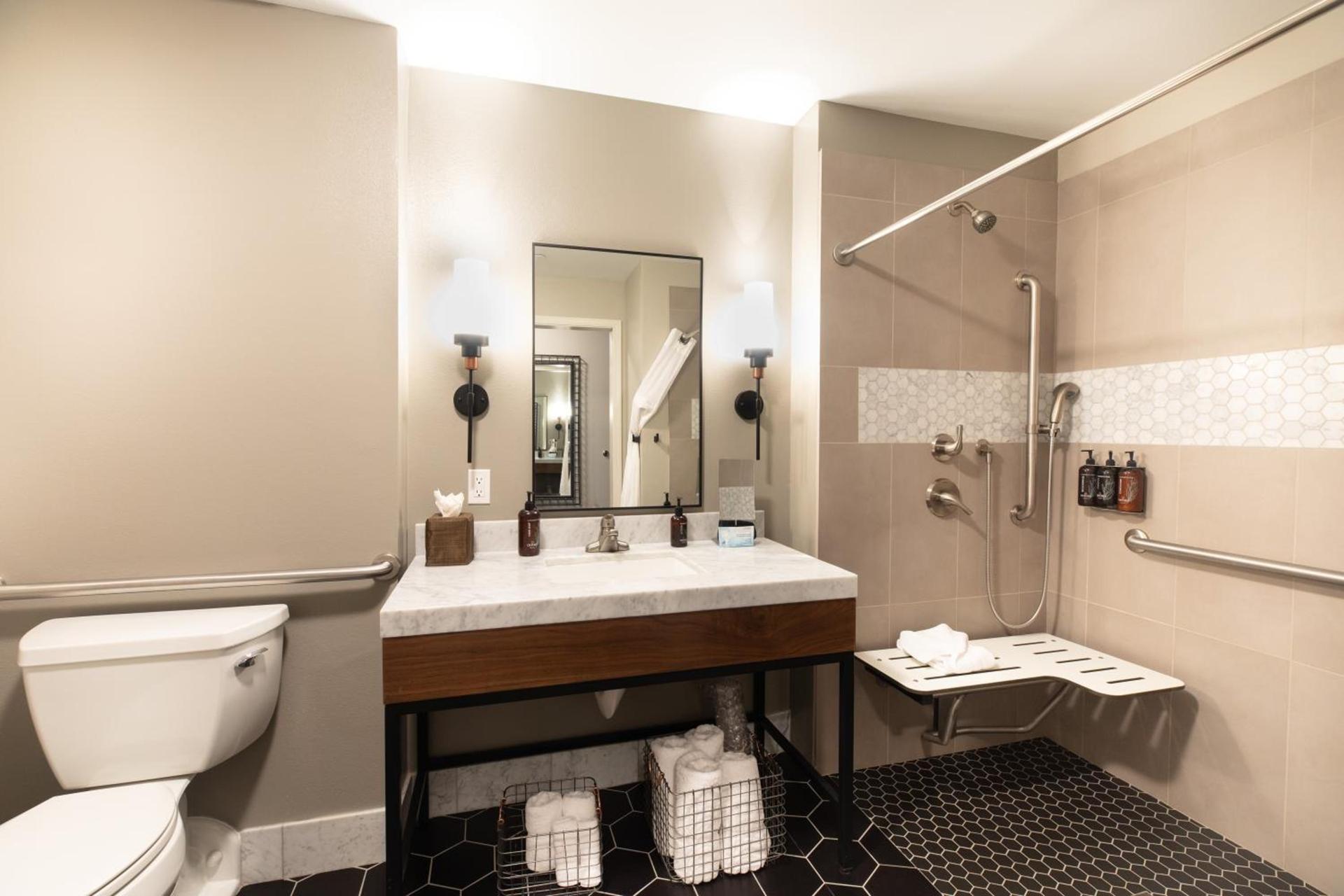 Oxford Suites Paso Robles photo 35
